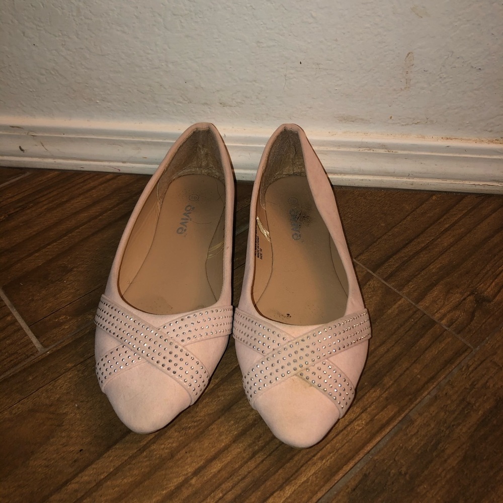 Flats - Picture 2 of 2